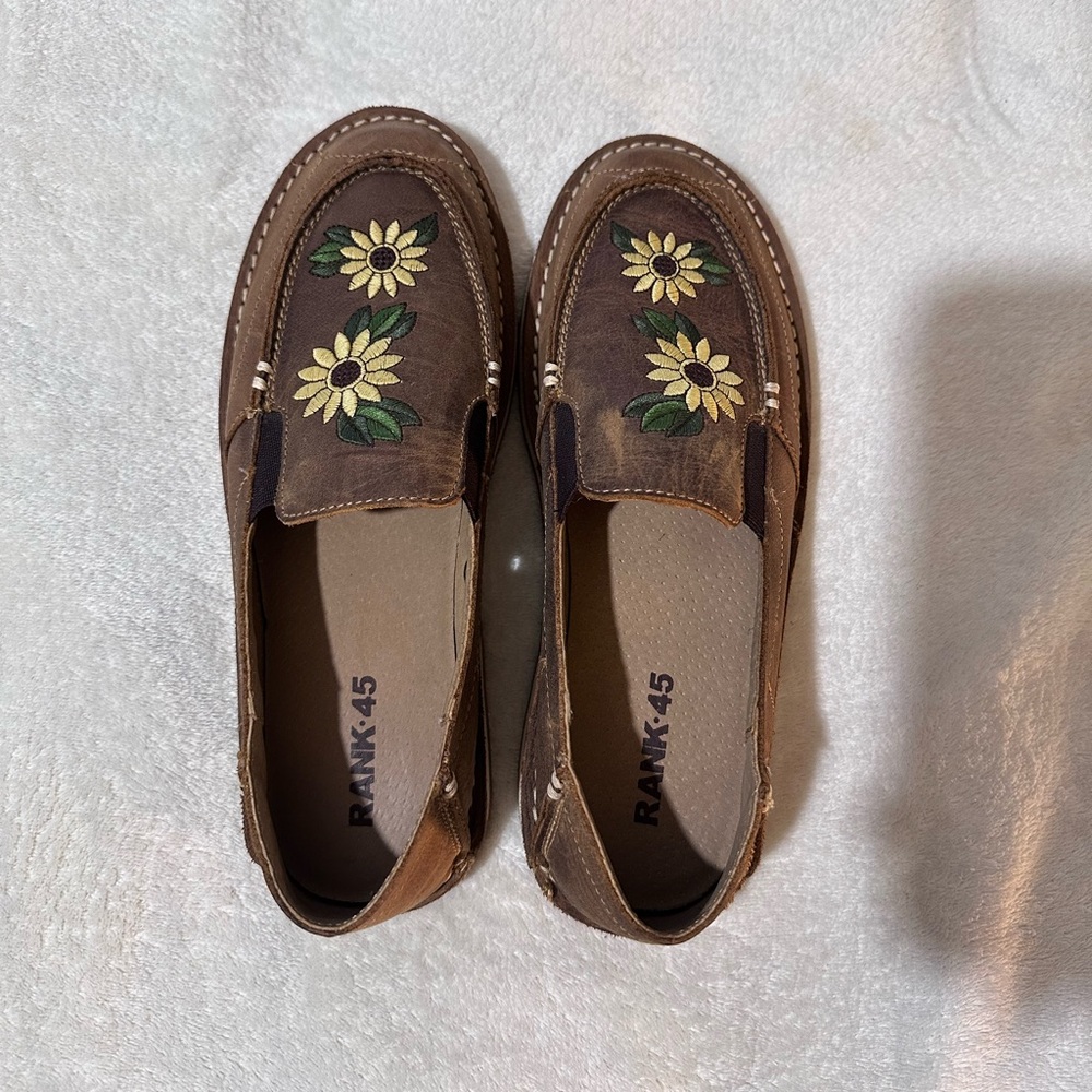 Woman Sunflower Slip-On Shoes